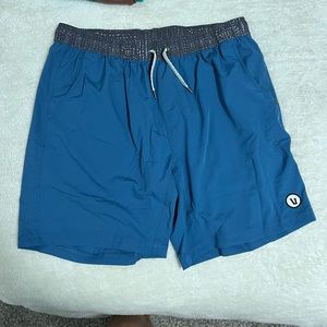 Vuori shorts.